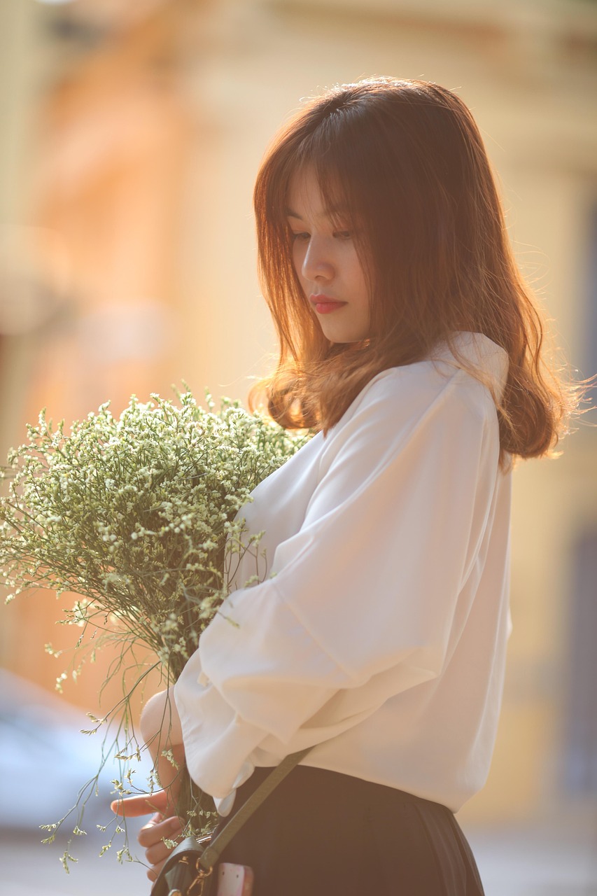 五月之星杨童舒,璀璨人生的演员之路