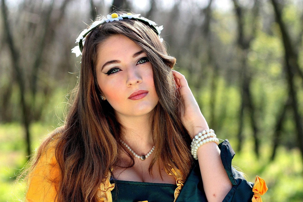 五月女明星遭遇强制事件,深度探讨与反思