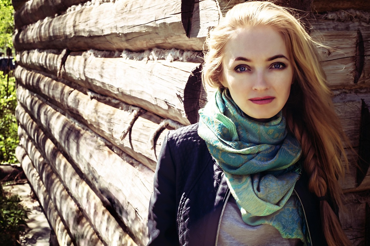 演员李莎五月璀璨之旅,五月之光,星途闪耀