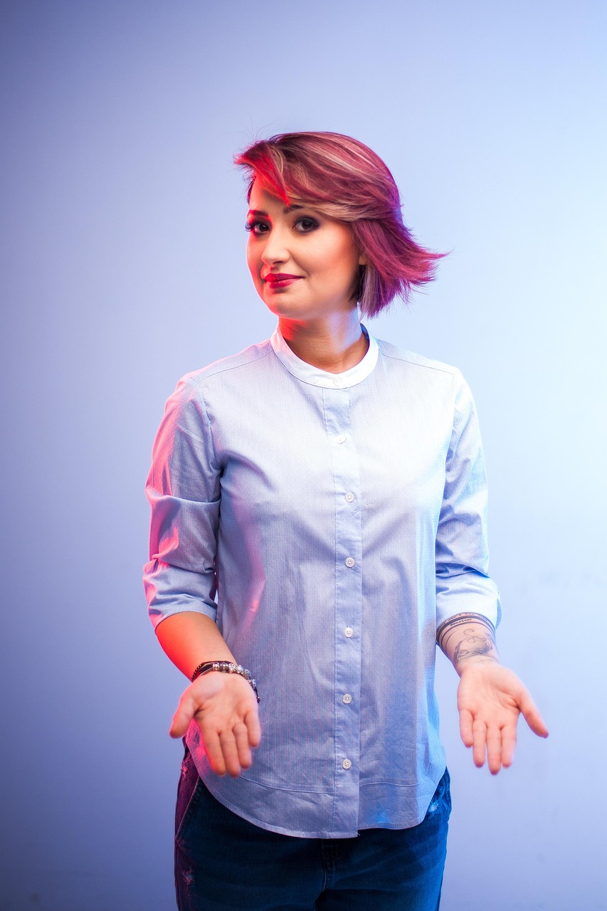 五月美女工作室,最新章节探秘