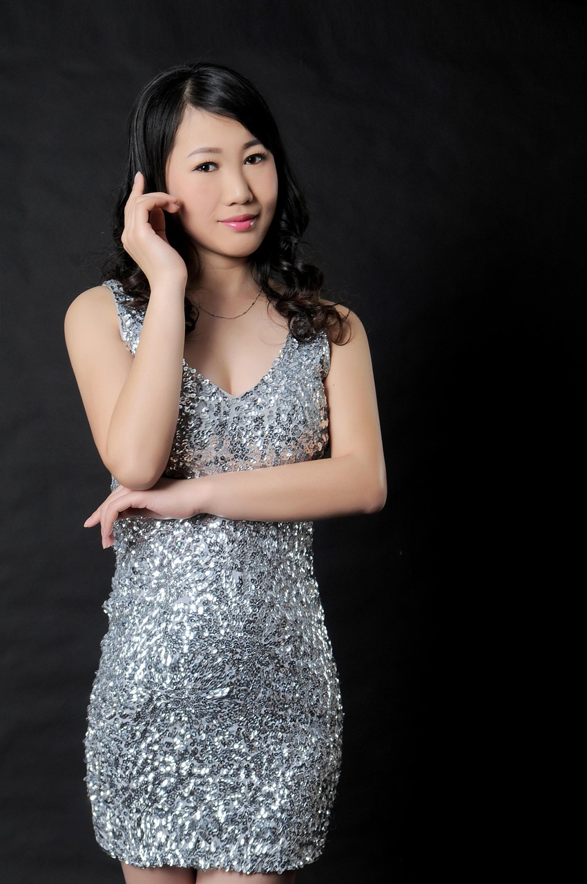 五月美女工作室,最新章节探秘