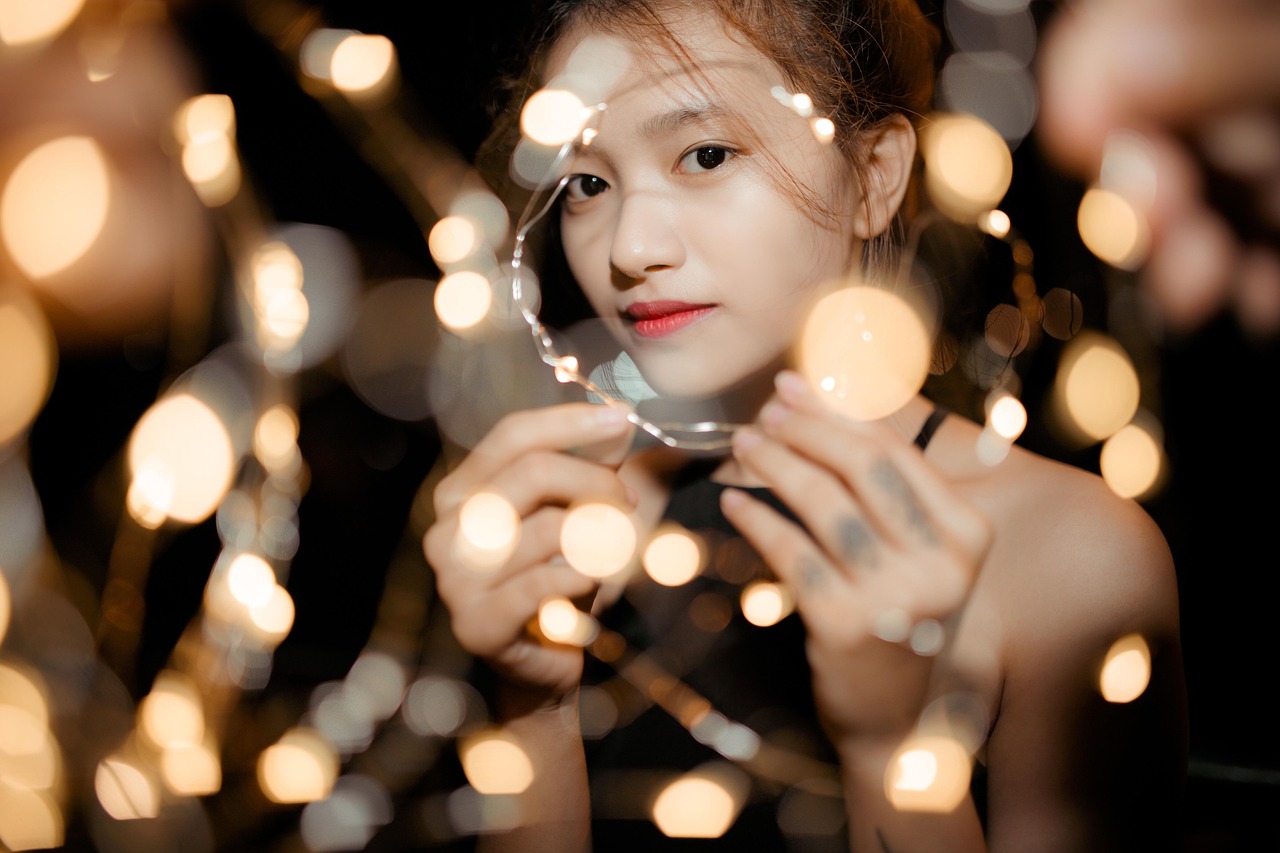 五月欢颜电视剧,照亮生活的光芒之光